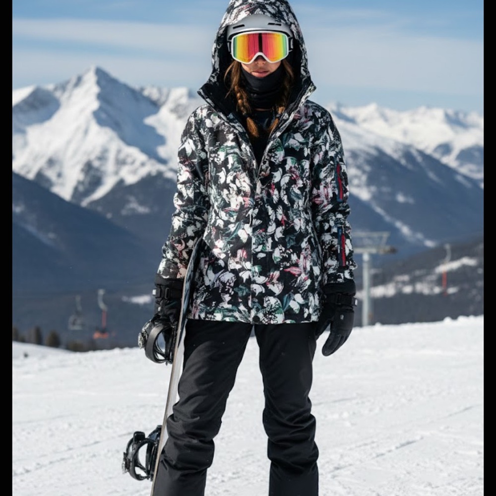 Volcom Women’s Snowboard Jacket Floral Print Hooded Winter Snow Ski, 8k.
